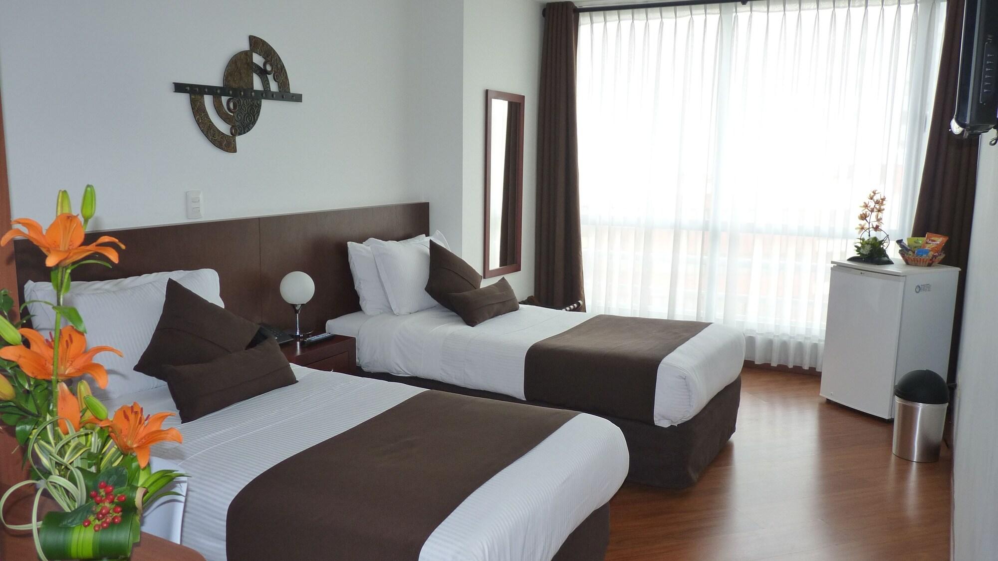 Hotel Casa Galvez Manizales Bagian luar foto