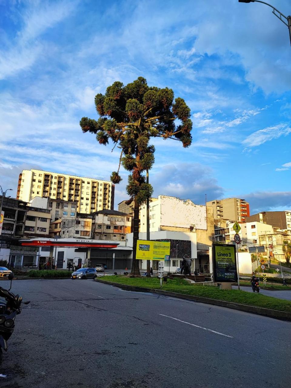 Hotel Casa Galvez Manizales Bagian luar foto