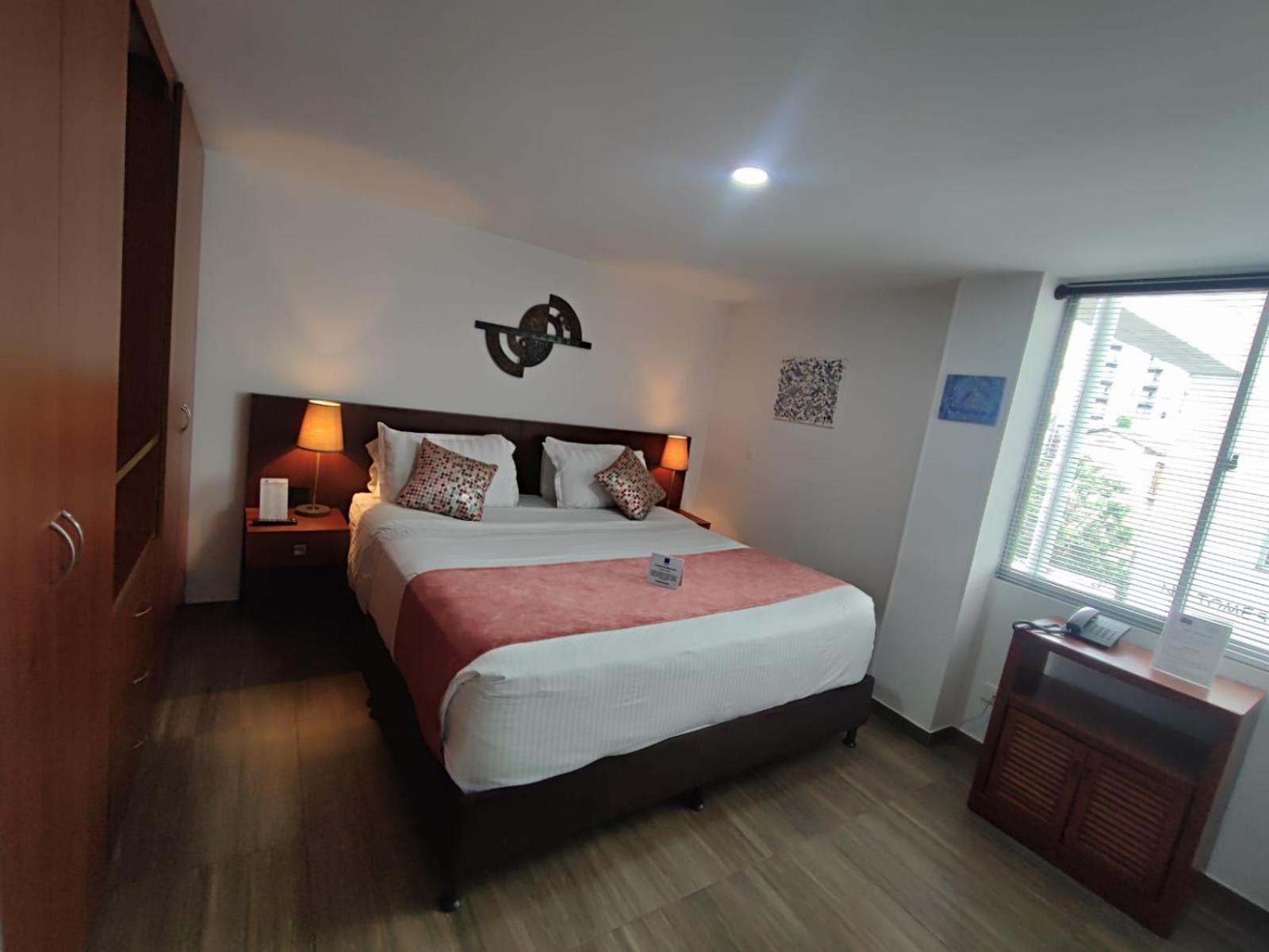 Hotel Casa Galvez Manizales Bagian luar foto