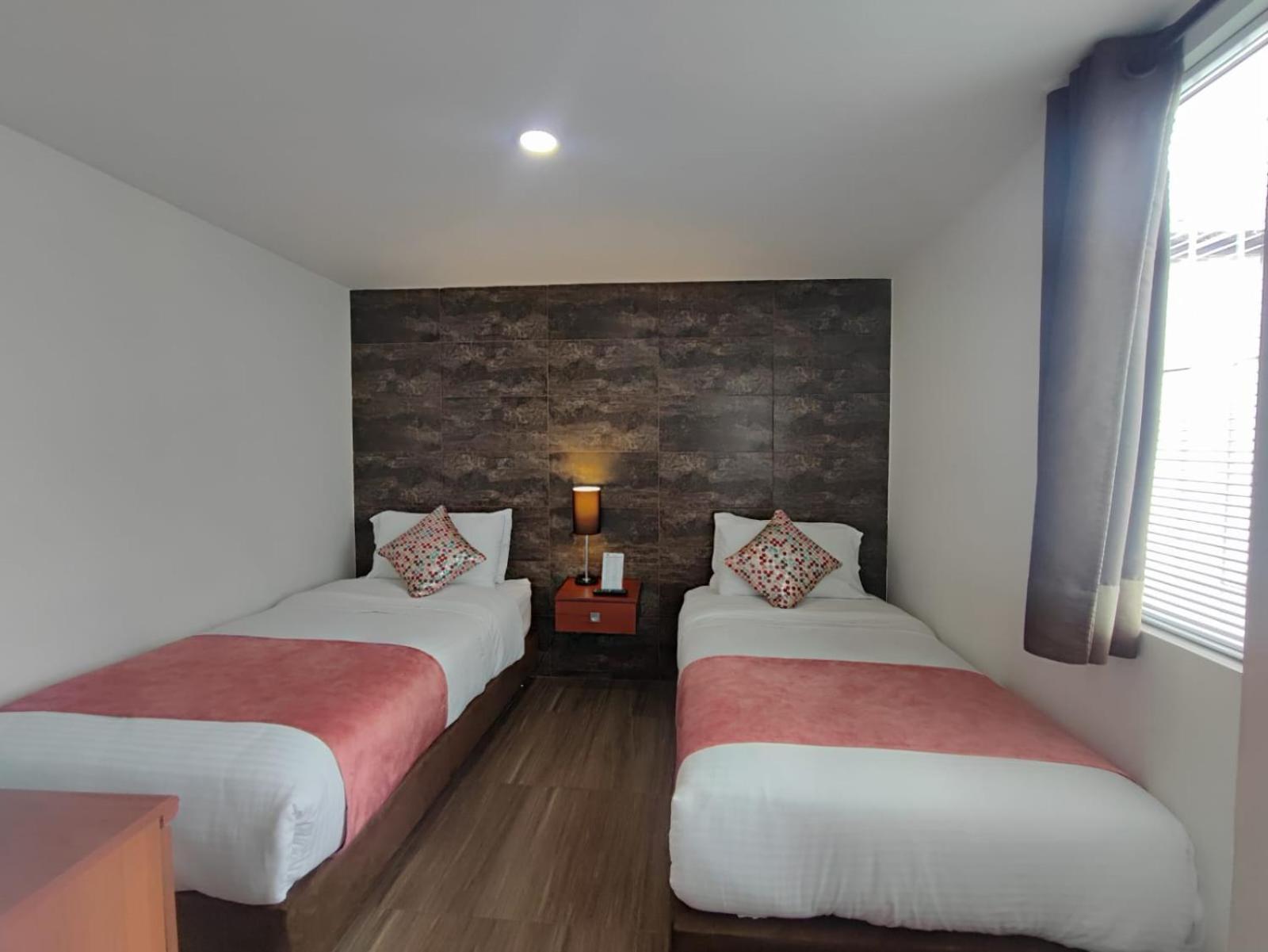 Hotel Casa Galvez Manizales Bagian luar foto