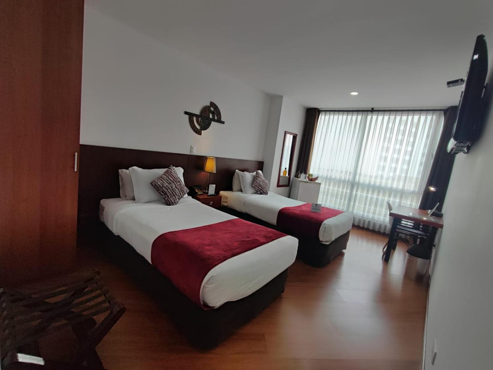 Hotel Casa Galvez Manizales Bagian luar foto